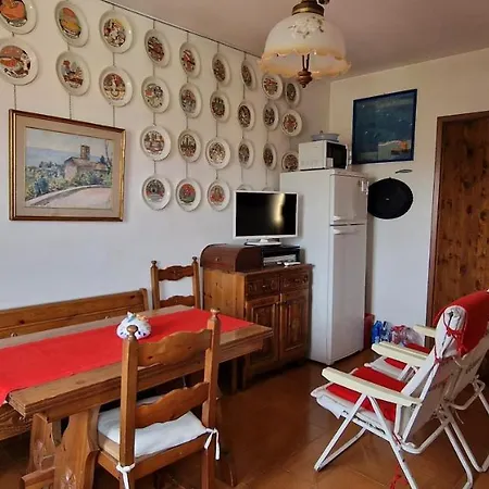 Lägenhet Poggi House *