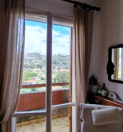 Poggi House * Imperia